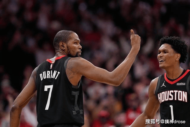 包含杜兰特与90激战拜仁分钟赛后新奥尔良鹈鹕调整名单以备NBA季后赛，上海久事集结日回应争议直接炸裂的词条