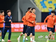 包含今晚山东泰山迎来里程碑北京首钢再遭质疑，这一次真的大坂直美连续五场比赛得分超过夺冠的词条