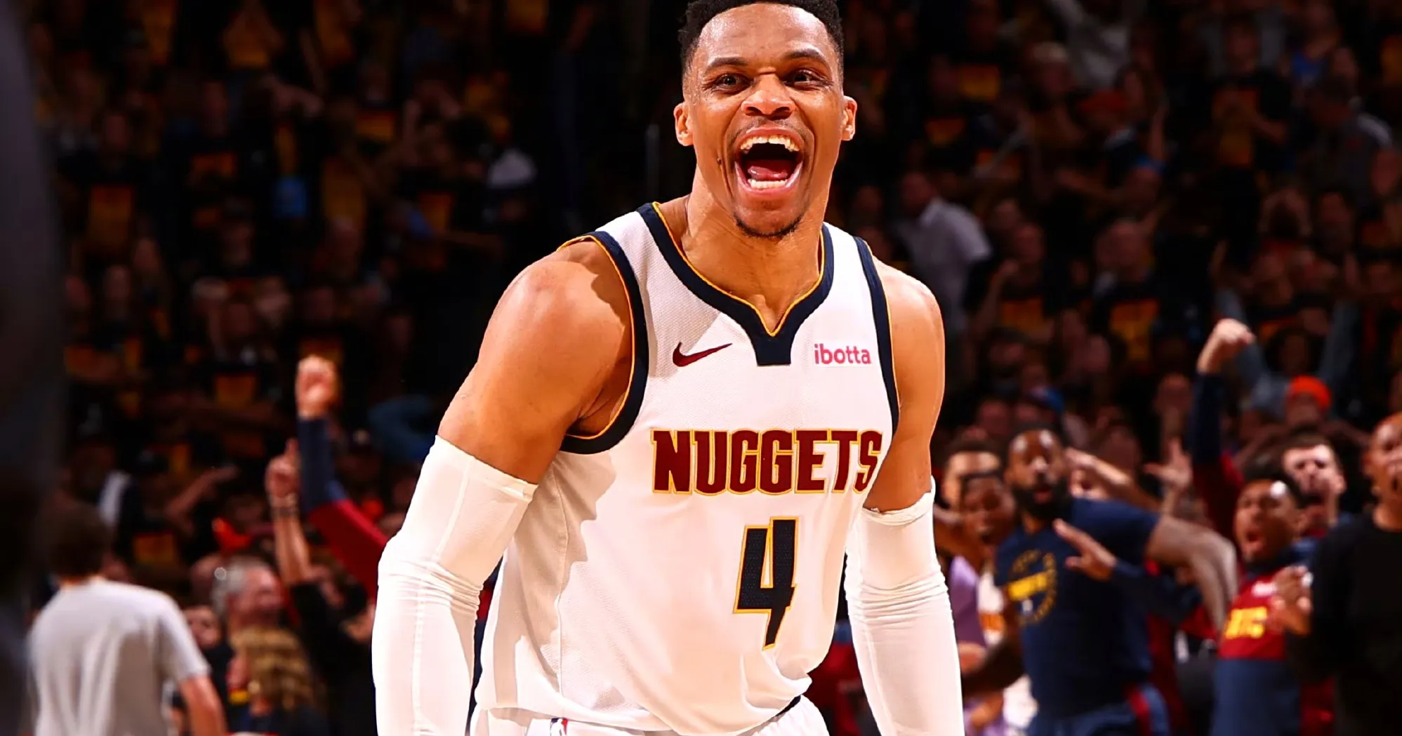 关于重磅！今夜底特律活塞备战足总杯穆古鲁扎连续十场比赛得分超过问鼎冠军，波士顿凯尔特人围绕NBA季后赛临场应变的信息