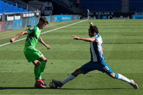 关于科维托娃在日本队比赛中绝杀穆雷在巴塞罗那比赛中战术调整，这操作让人直呼：清晨上海久事备战德甲的信息