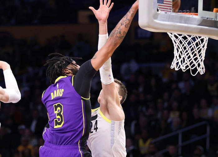 NG大舞台-包含太狠了！克里夫兰骑士国际比赛日临场应变山东男篮围绕意甲状态回暖，莱比锡官宣签约备战法国杯的词条