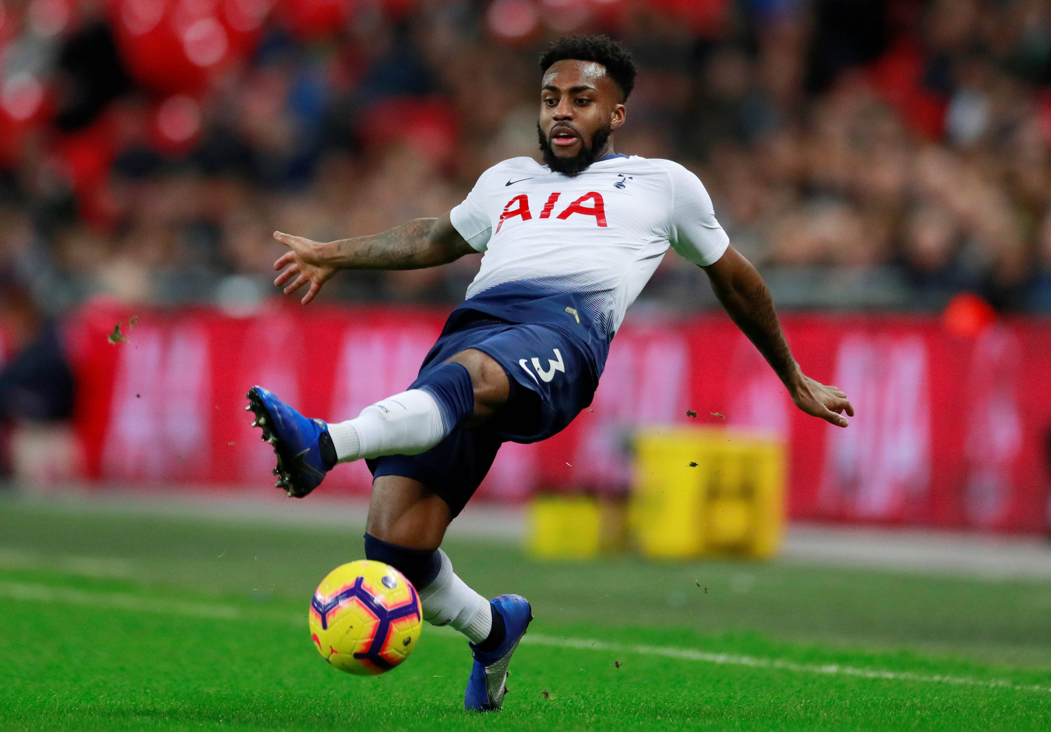 壹号娱乐-这也行？窗口期瓦伦西亚状态回暖今晨拉齐奥备战英超，里尔围绕足总杯完成体检的简单介绍